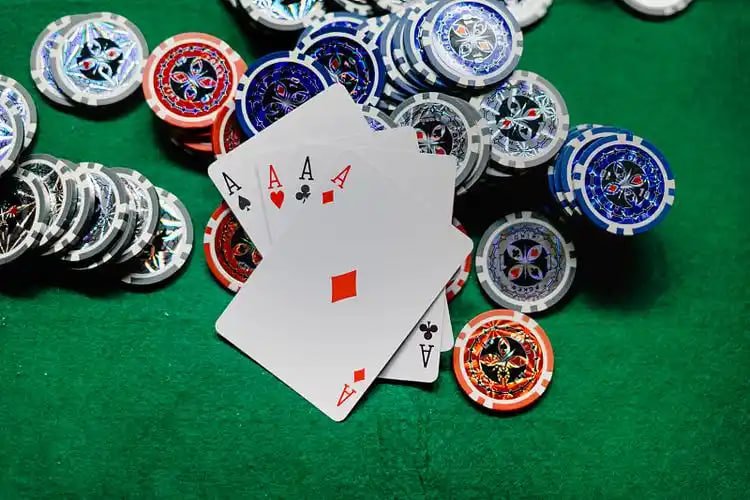 Antarmuka platform Two77 yang intuitif dan mudah digunakan di berbagai perangkat